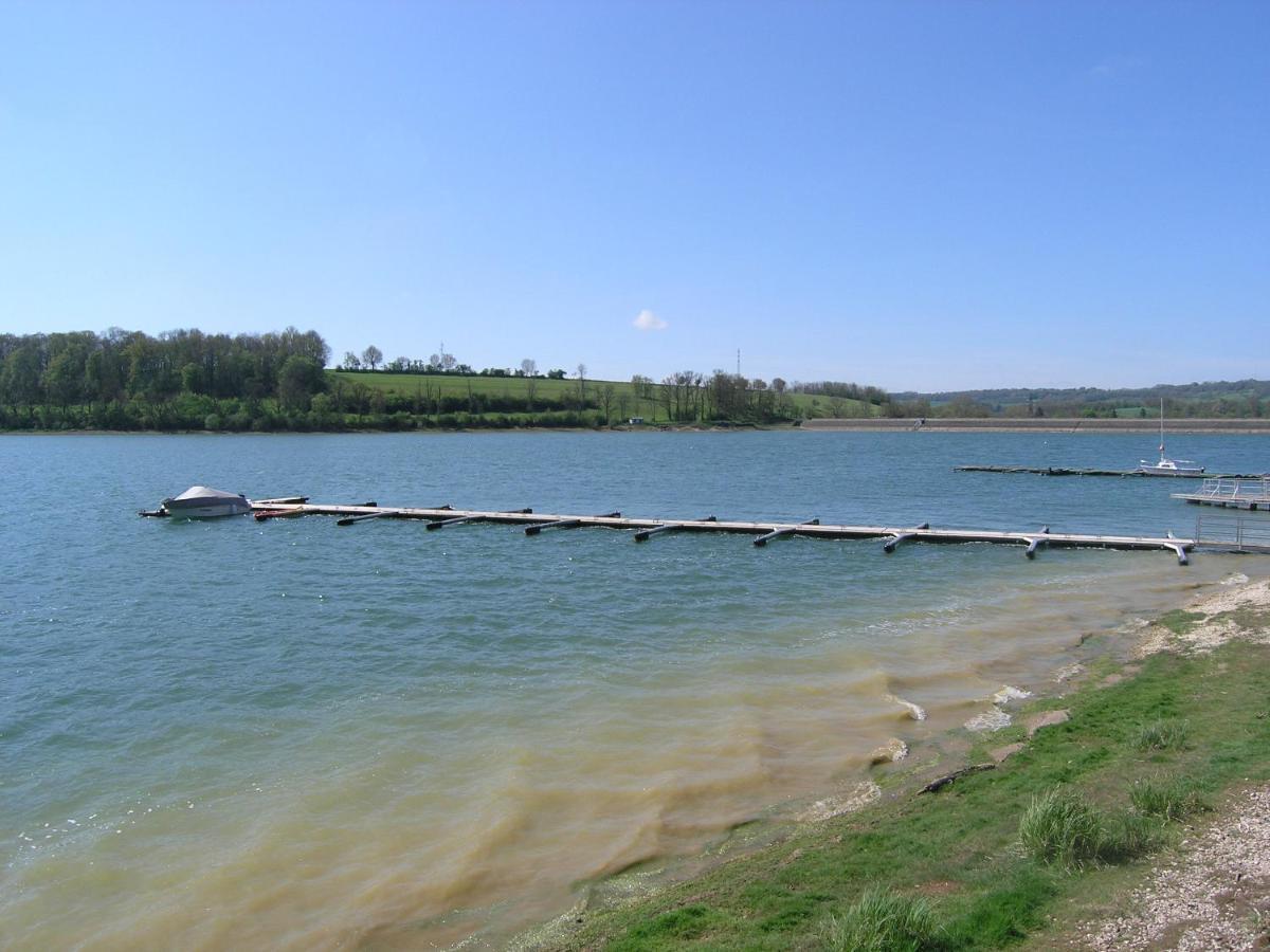 Les Jardins Des 3 Provinces- Gite Montcharvot Екстер'єр фото
