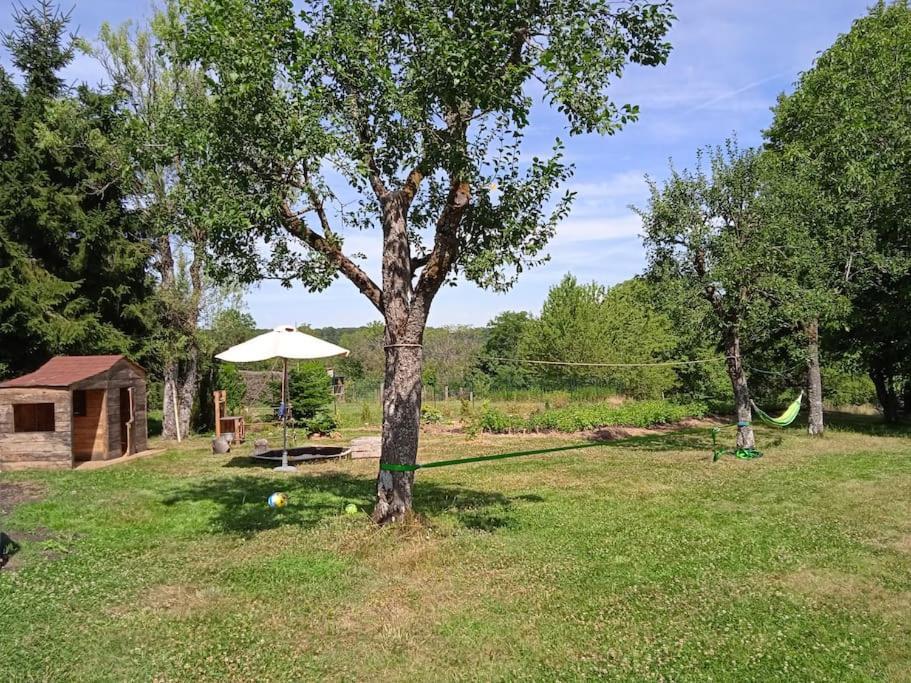 Les Jardins Des 3 Provinces- Gite Montcharvot Екстер'єр фото